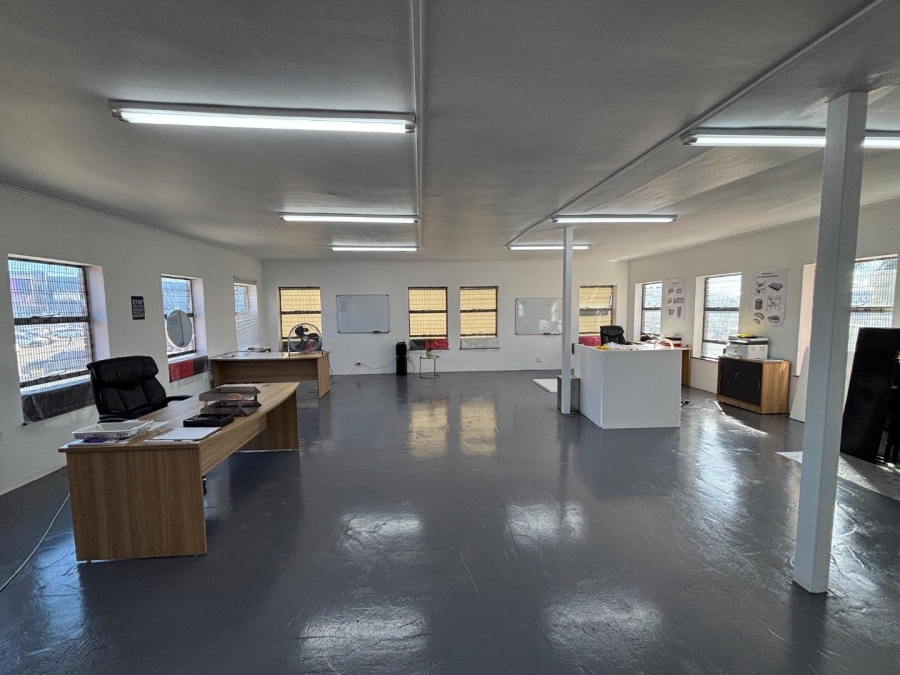 To Let commercial Property for Rent in Montague Gardens Western Cape